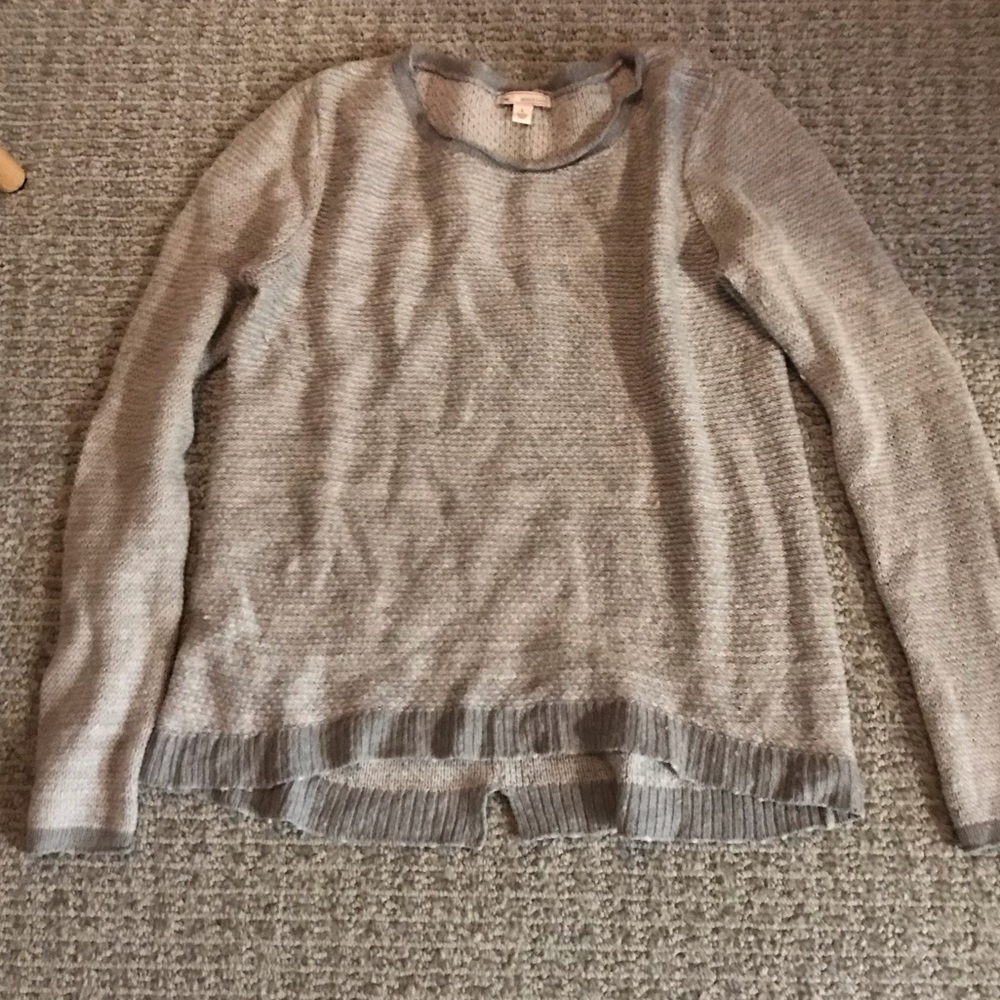 Gap sweater